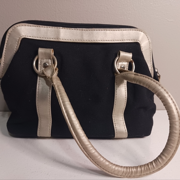 Wonderful world of Disney, Mickey Mouse brag purse, Global Design Concepts Incor - Picture 2 of 8